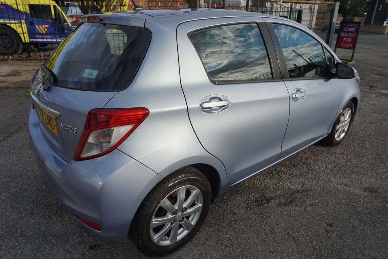 2012 TOYOTA YARIS 2012 TOYOTA YARIS