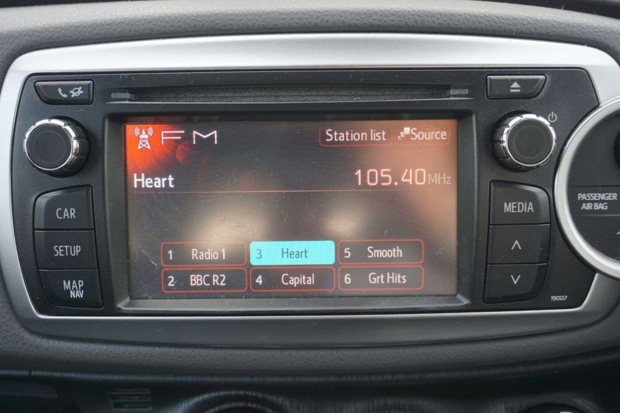 2012 TOYOTA YARIS 2012 TOYOTA YARIS