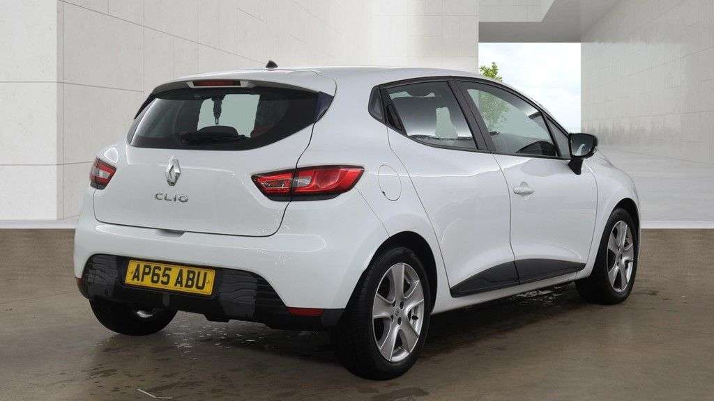 2015 RENAULT CLIO 2015 RENAULT CLIO