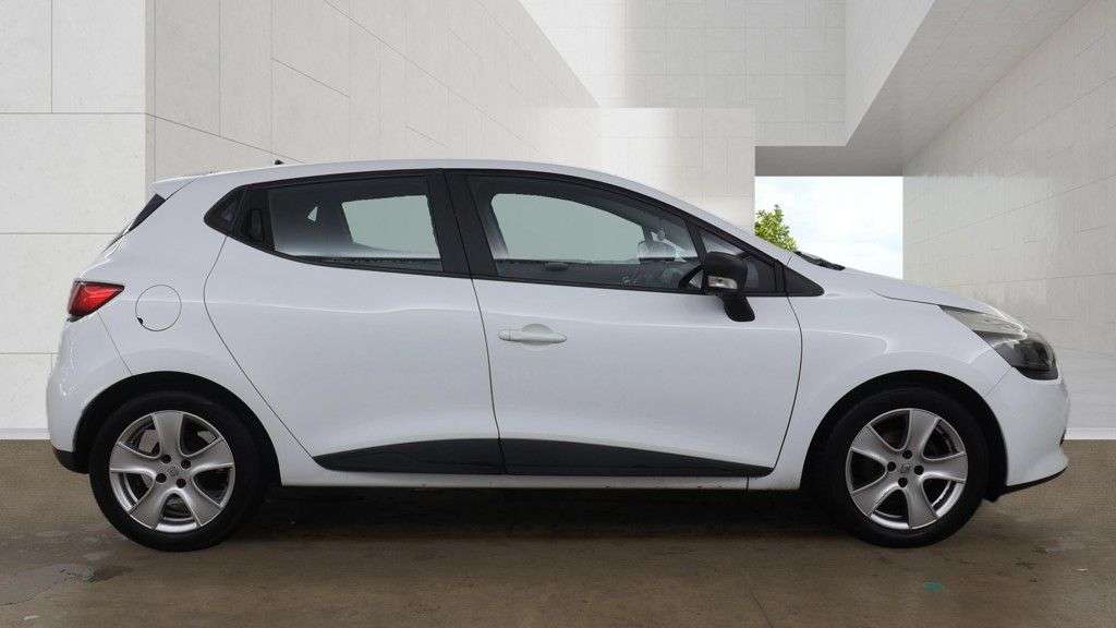 2015 RENAULT CLIO 2015 RENAULT CLIO