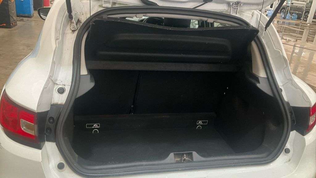 2015 RENAULT CLIO 2015 RENAULT CLIO