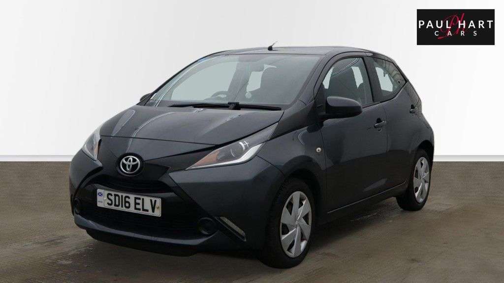 A 2016 TOYOTA AYGO 1.0 VVT-i x-play Hatchback 5dr Petrol Manual Euro 6 (68 ps) A 2016 TOYOTA AYGO 1.0 VVT-i x-play Hatchback 5dr Petrol Manual Euro 6 (68 ps)