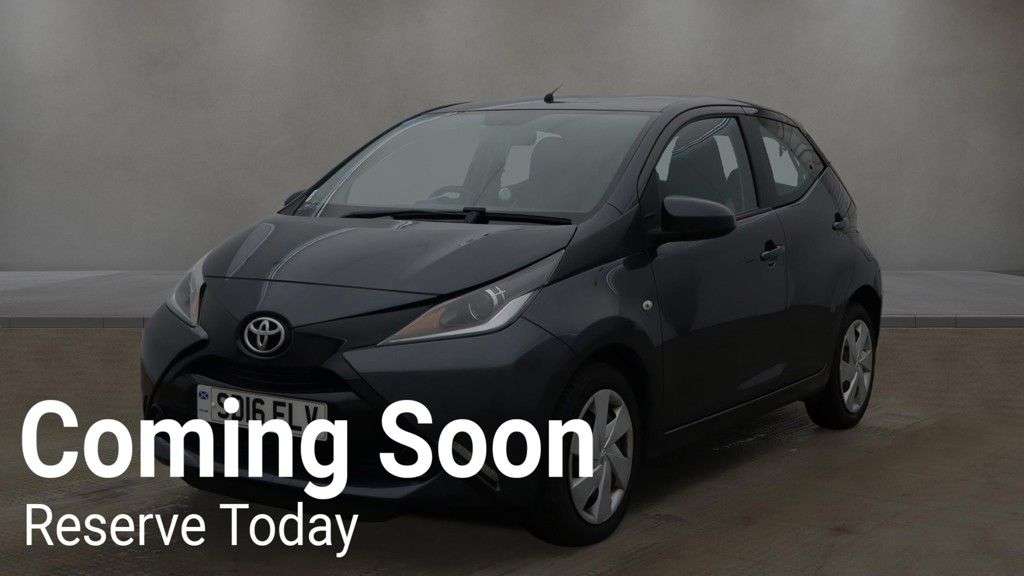 A 2016 TOYOTA AYGO 1.0 VVT-i x-play Hatchback 5dr Petrol Manual Euro 6 (68 ps) A 2016 TOYOTA AYGO 1.0 VVT-i x-play Hatchback 5dr Petrol Manual Euro 6 (68 ps)