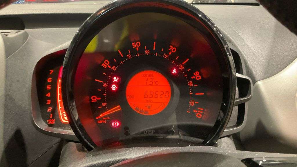 2016 TOYOTA AYGO 2016 TOYOTA AYGO