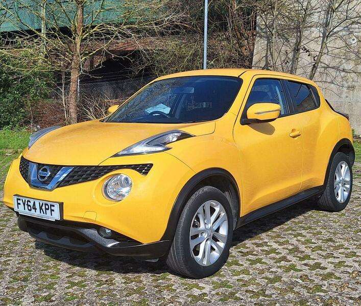 A 2014 NISSAN JUKE 1.6 Acenta SUV 5dr Petrol XTRON Euro 5 (117 ps) A 2014 NISSAN JUKE 1.6 Acenta SUV 5dr Petrol XTRON Euro 5 (117 ps)