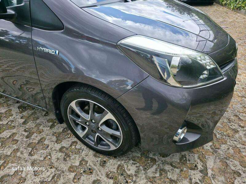 A 2014 TOYOTA YARIS 1.5 VVT-h Trend CVT Euro 5 5dr A 2014 TOYOTA YARIS 1.5 VVT-h Trend CVT Euro 5 5dr