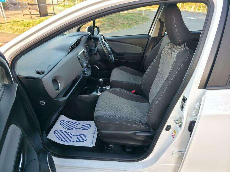 2015 TOYOTA YARIS 2015 TOYOTA YARIS