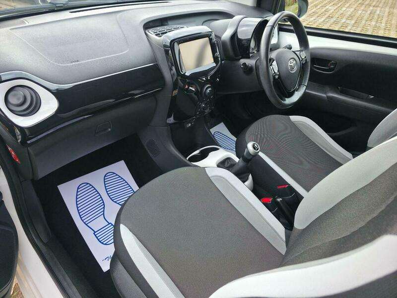 2014 TOYOTA AYGO 2014 TOYOTA AYGO