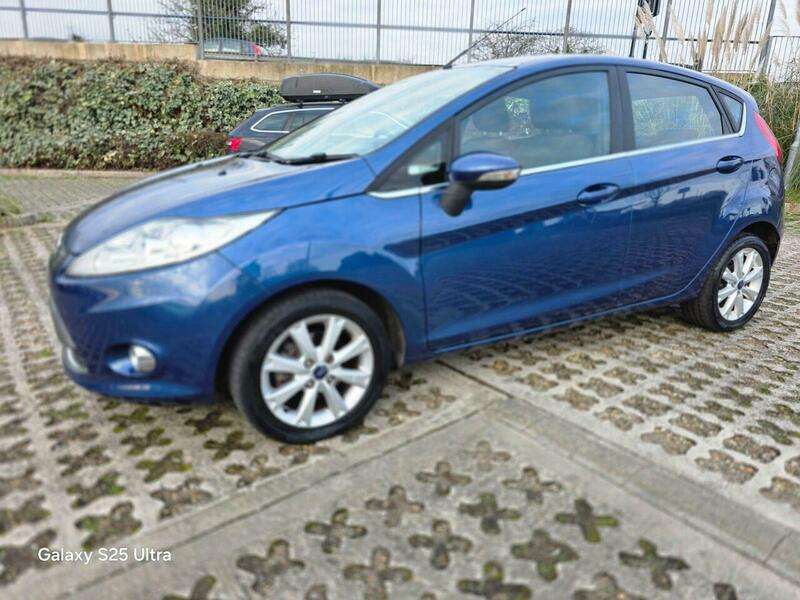 A 2009 FORD FIESTA 1.4 Zetec 5dr A 2009 FORD FIESTA 1.4 Zetec 5dr
