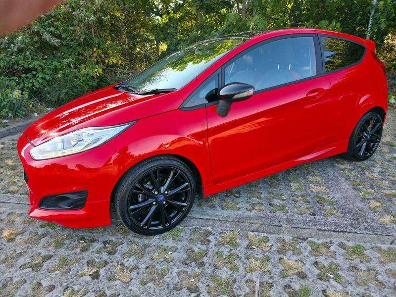 A 2015 FORD FIESTA 1.0T EcoBoost Zetec S Euro 6 (s/s) 3dr A 2015 FORD FIESTA 1.0T EcoBoost Zetec S Euro 6 (s/s) 3dr