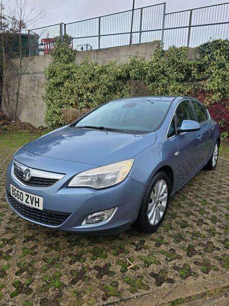 A 2010 VAUXHALL ASTRA 1.4T 16v SE Euro 5 5dr A 2010 VAUXHALL ASTRA 1.4T 16v SE Euro 5 5dr