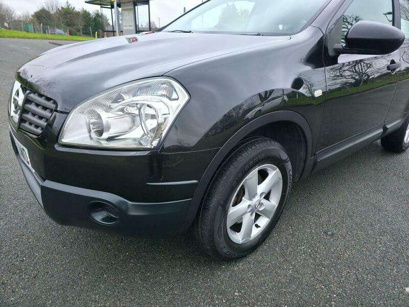 A 2009 NISSAN QASHQAI 1.6 Visia 2WD 5dr A 2009 NISSAN QASHQAI 1.6 Visia 2WD 5dr