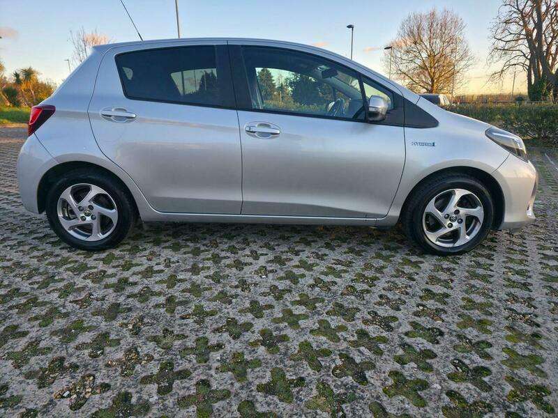 2016 TOYOTA YARIS 2016 TOYOTA YARIS