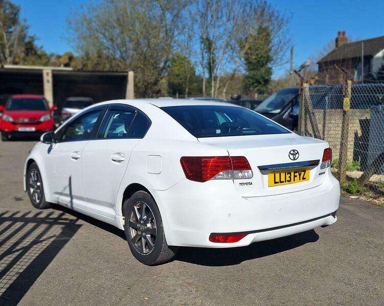 2013 TOYOTA AVENSIS 2013 TOYOTA AVENSIS