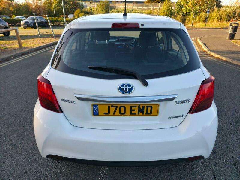2015 TOYOTA YARIS 2015 TOYOTA YARIS