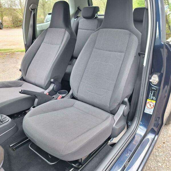 2014 VOLKSWAGEN UP 2014 VOLKSWAGEN UP