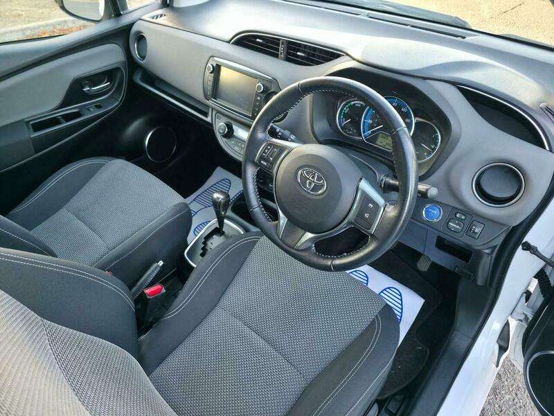 2015 TOYOTA YARIS 2015 TOYOTA YARIS