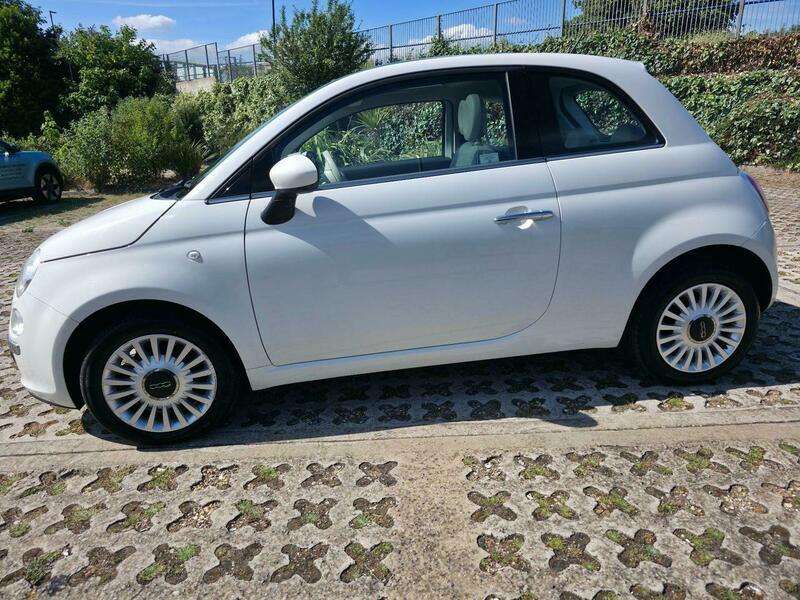 2011 FIAT 500 2011 FIAT 500