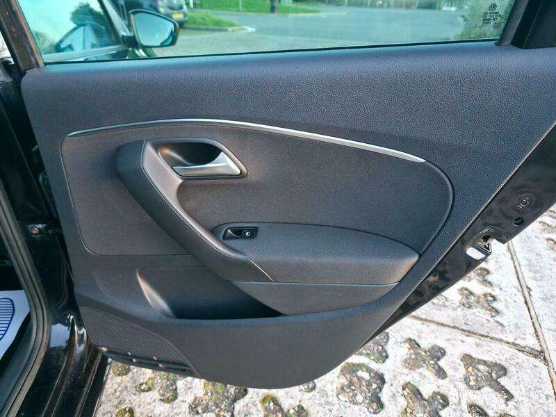 2014 VOLKSWAGEN POLO 2014 VOLKSWAGEN POLO