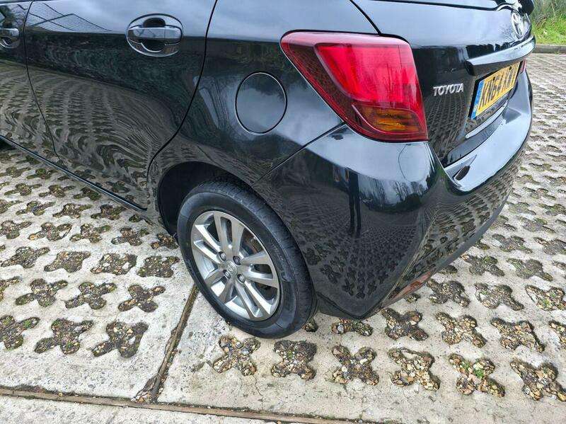 2014 TOYOTA YARIS 2014 TOYOTA YARIS