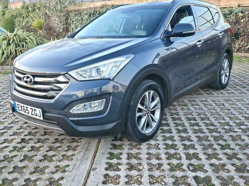 A 2015 HYUNDAI SANTA FE 2.2 CRDi Premium 4WD Euro 5 5dr (7 seat) A 2015 HYUNDAI SANTA FE 2.2 CRDi Premium 4WD Euro 5 5dr (7 seat)
