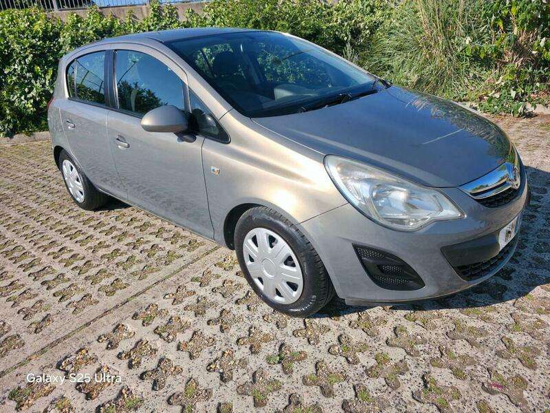 A 2011 VAUXHALL CORSA 1.4 16V Exclusiv Euro 5 5dr (A/C) A 2011 VAUXHALL CORSA 1.4 16V Exclusiv Euro 5 5dr (A/C)