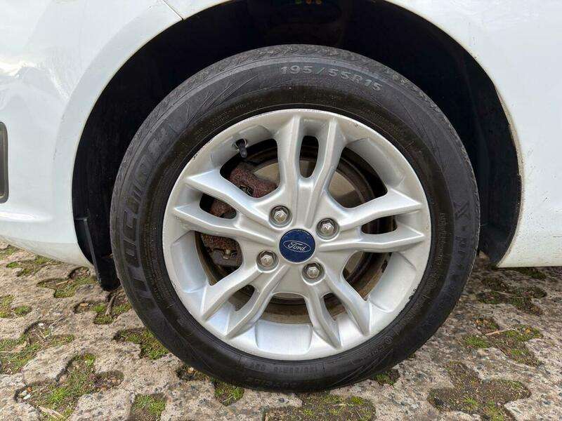 2015 FORD FIESTA 2015 FORD FIESTA