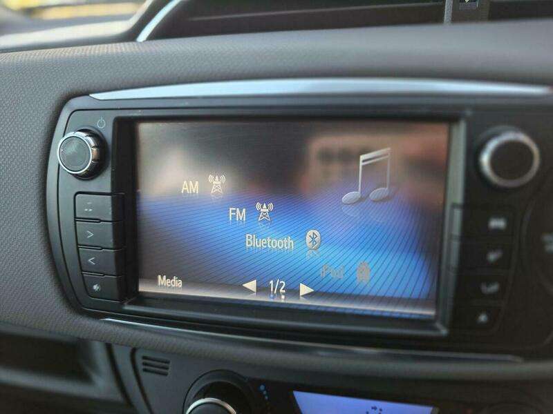 2015 TOYOTA YARIS 2015 TOYOTA YARIS