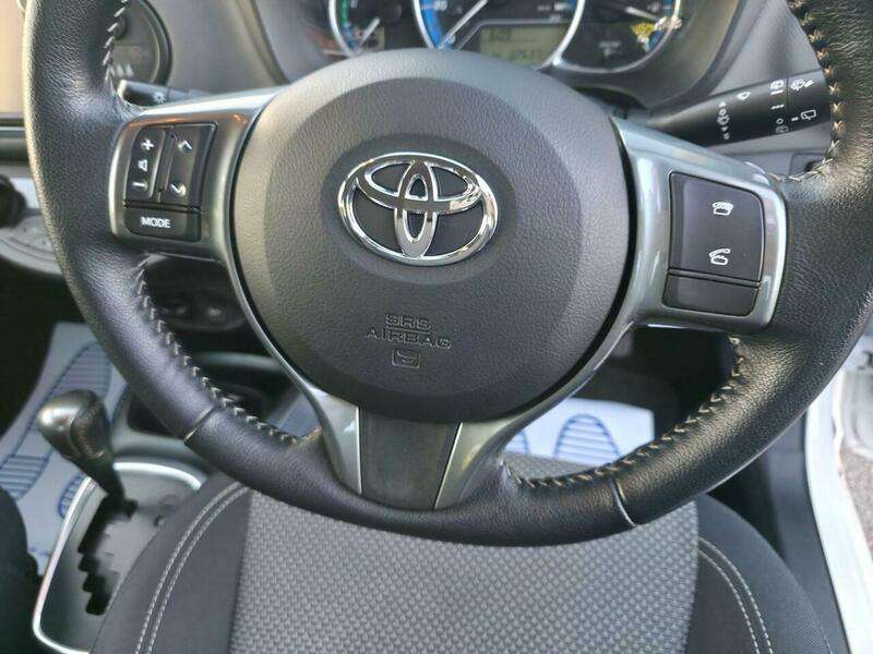 2015 TOYOTA YARIS 2015 TOYOTA YARIS