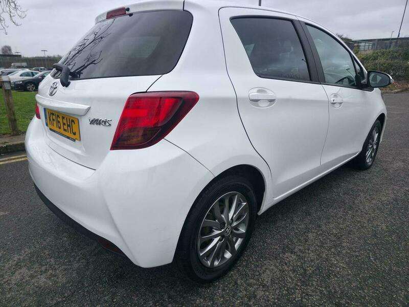 2016 TOYOTA YARIS 2016 TOYOTA YARIS