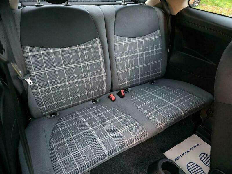 2018 FIAT 500 2018 FIAT 500