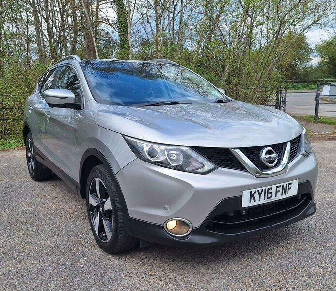 A 2016 NISSAN QASHQAI 1.6 dCi n-tec+ XTRON 2WD Euro 6 (s/s) 5dr A 2016 NISSAN QASHQAI 1.6 dCi n-tec+ XTRON 2WD Euro 6 (s/s) 5dr