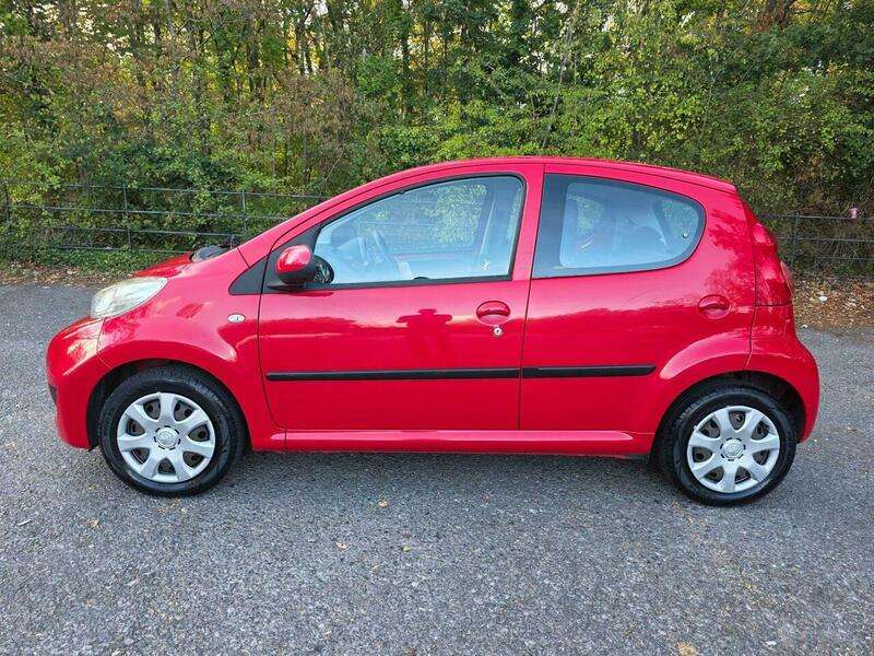 2010 PEUGEOT 107 2010 PEUGEOT 107