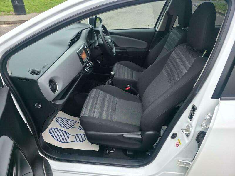 2016 TOYOTA YARIS 2016 TOYOTA YARIS