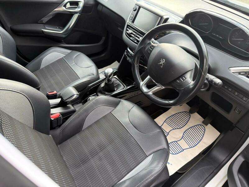 2016 PEUGEOT 2008 2016 PEUGEOT 2008