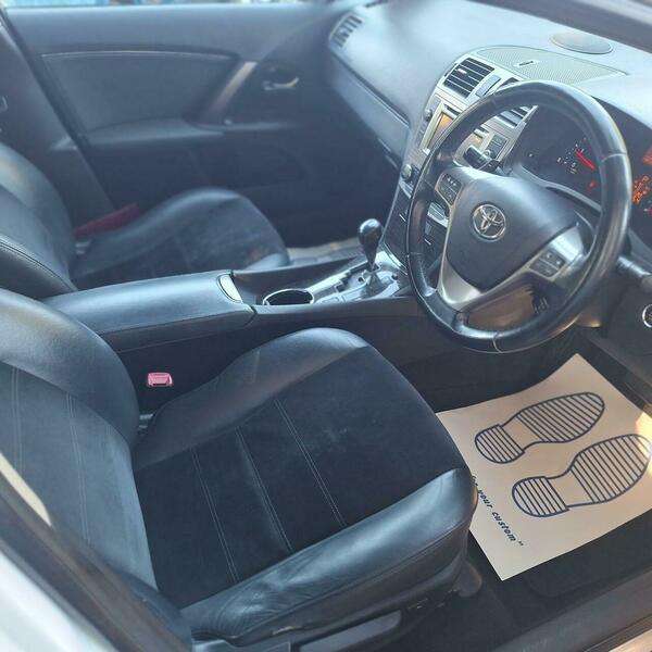 2013 TOYOTA AVENSIS 2013 TOYOTA AVENSIS