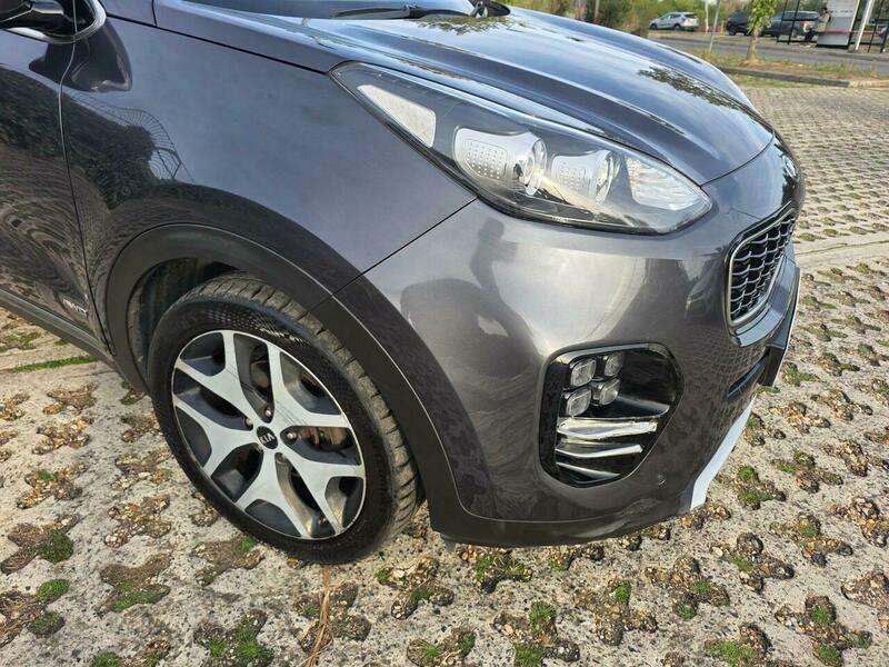 A 2016 KIA SPORTAGE 1.6 T-GDi GT-Line DCT AWD Euro 6 5dr A 2016 KIA SPORTAGE 1.6 T-GDi GT-Line DCT AWD Euro 6 5dr