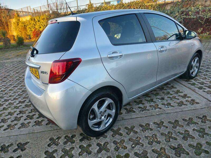 2016 TOYOTA YARIS 2016 TOYOTA YARIS