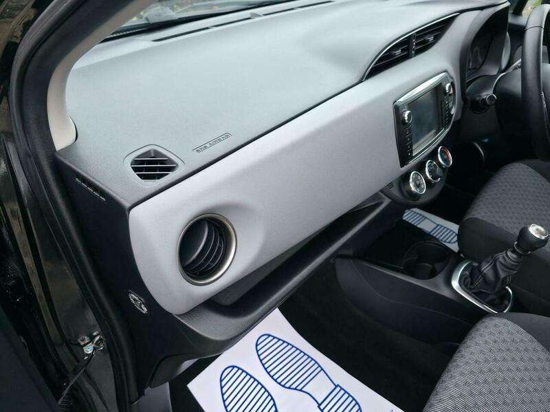 2014 TOYOTA YARIS 2014 TOYOTA YARIS