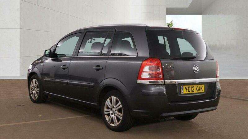 A 2012 VAUXHALL ZAFIRA 1.8 16V Design Euro 5 5dr A 2012 VAUXHALL ZAFIRA 1.8 16V Design Euro 5 5dr