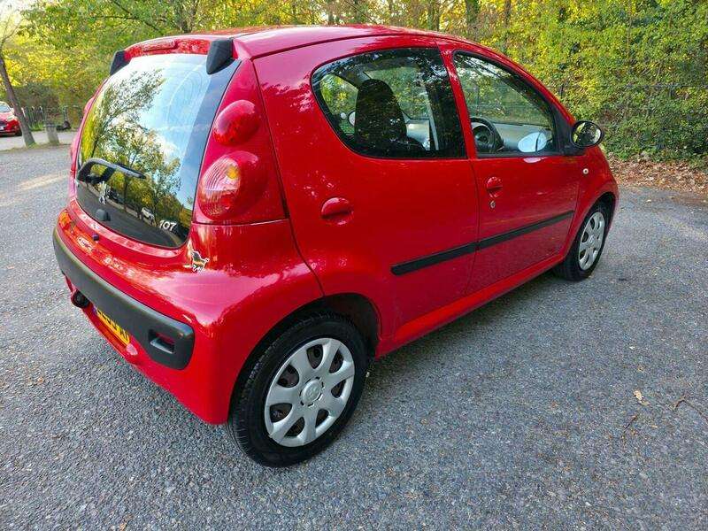 2010 PEUGEOT 107 2010 PEUGEOT 107