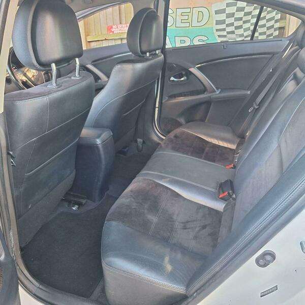 2013 TOYOTA AVENSIS 2013 TOYOTA AVENSIS