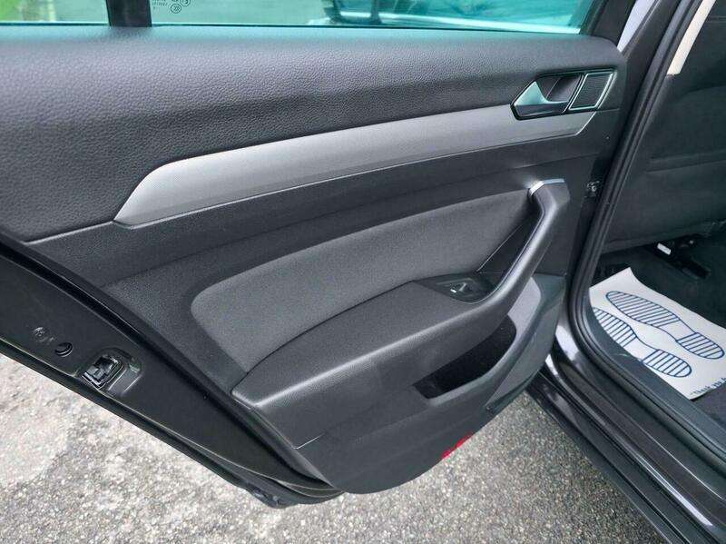 2018 VOLKSWAGEN PASSAT 2018 VOLKSWAGEN PASSAT