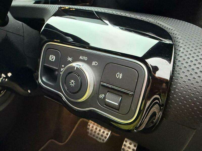 2020 MERCEDES-BENZ A CLASS 2020 MERCEDES-BENZ A CLASS