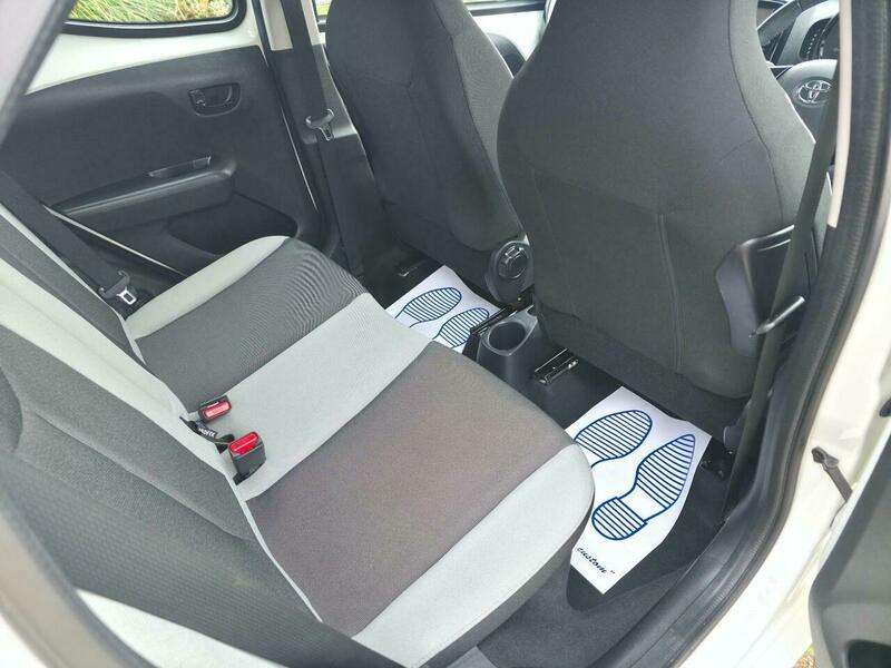 2014 TOYOTA AYGO 2014 TOYOTA AYGO