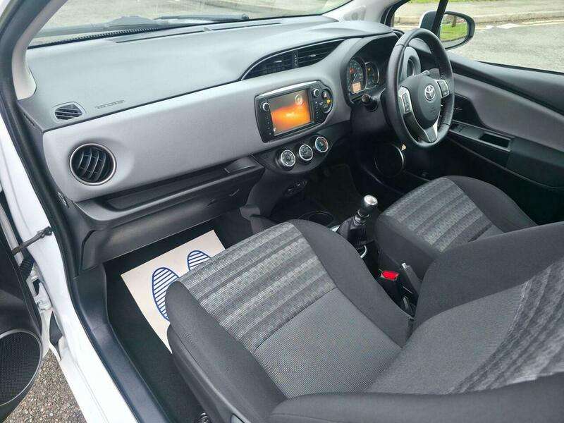 2016 TOYOTA YARIS 2016 TOYOTA YARIS