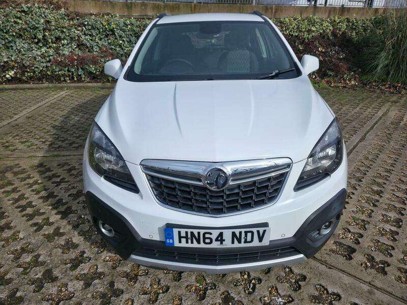 A 2014 VAUXHALL MOKKA 1.6 Exclusiv 2WD Euro 5 (s/s) 5dr A 2014 VAUXHALL MOKKA 1.6 Exclusiv 2WD Euro 5 (s/s) 5dr