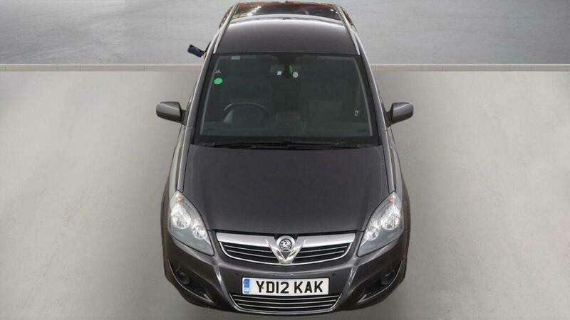 A 2012 VAUXHALL ZAFIRA 1.8 16V Design Euro 5 5dr A 2012 VAUXHALL ZAFIRA 1.8 16V Design Euro 5 5dr