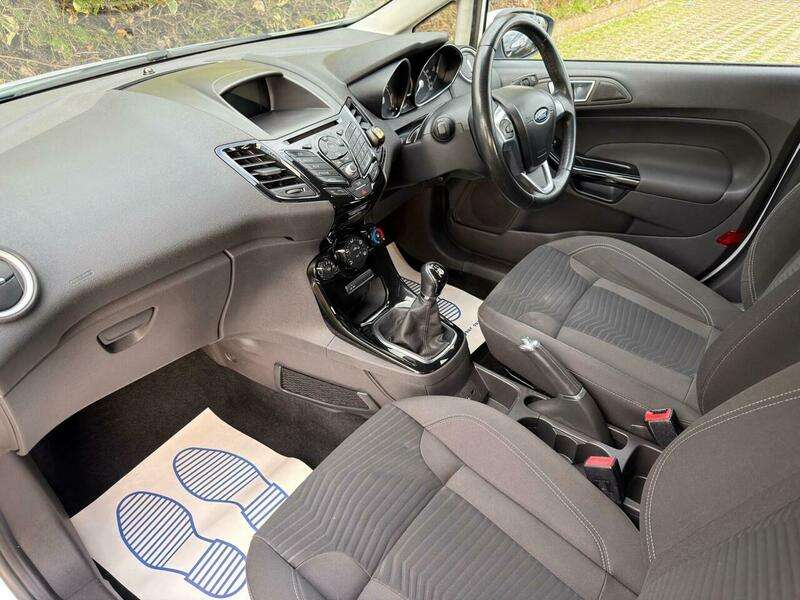 2015 FORD FIESTA 2015 FORD FIESTA