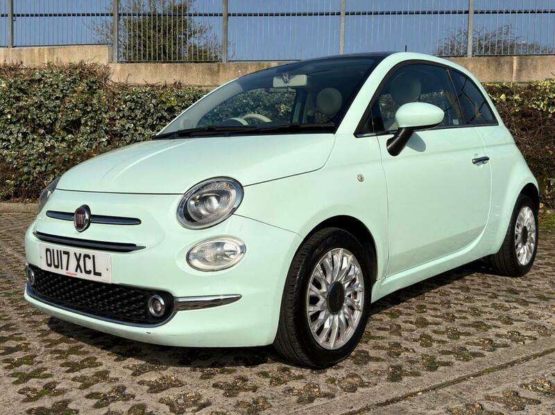 A 2017 FIAT 500 1.2 Lounge Dualogic Euro 6 (s/s) 3dr A 2017 FIAT 500 1.2 Lounge Dualogic Euro 6 (s/s) 3dr